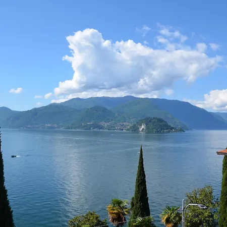 Big Romantic Lake View & Terrace