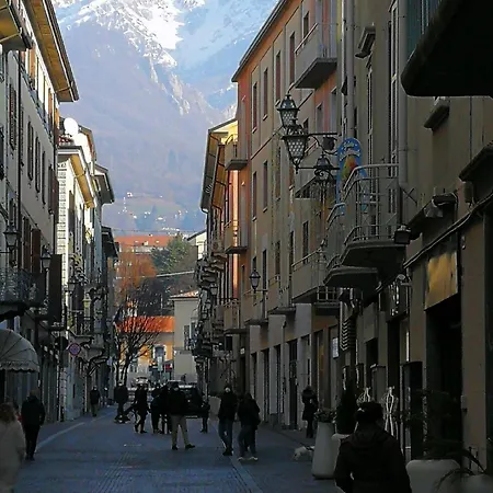 Big Romantic Lake View & Terrace Apartmán