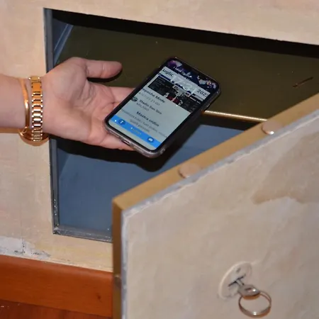 Big Romantic Lake View & Terrace