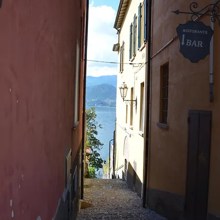 Big Romantic Lake View & Terrace ليكو