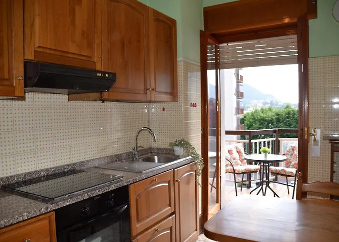 Big Romantic Lake View & Terrace