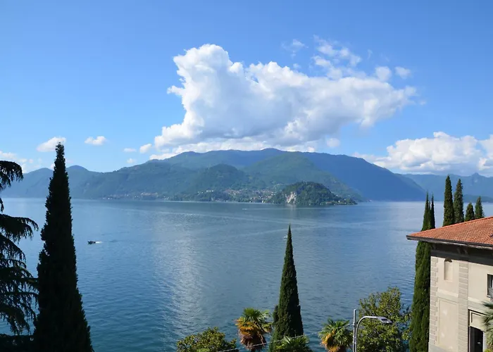 Big Romantic Lake View & Terrace