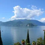 Big Romantic Lake View & Terrace