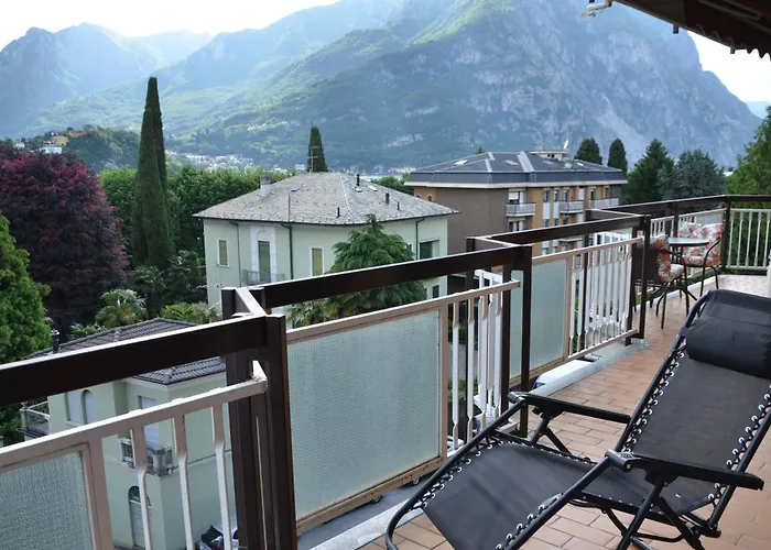 Big Romantic Lake View & Terrace Apartman Lecco